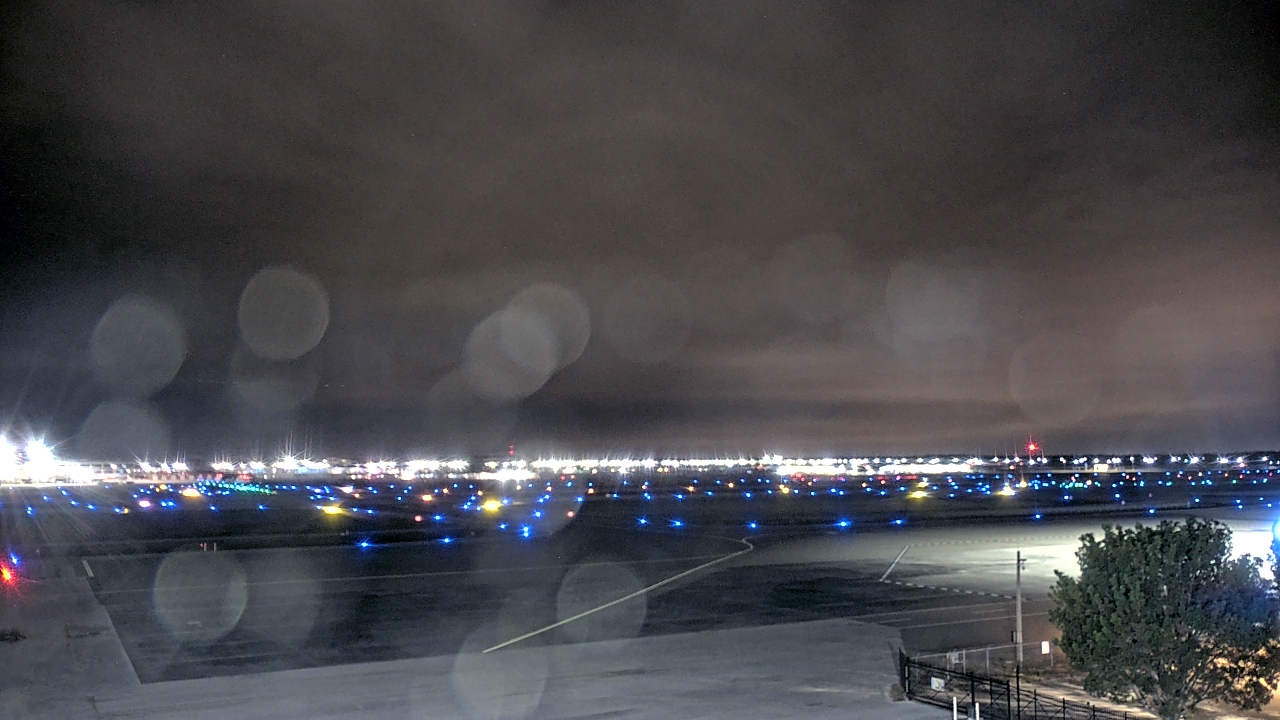 Thumbnail for current weather camera view from PrivateSky (R) Aviation Services Inc. in Fort Myers, Florida