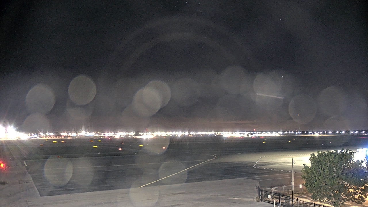 Thumbnail for current weather camera view from PrivateSky (R) Aviation Services Inc. in Fort Myers, Florida