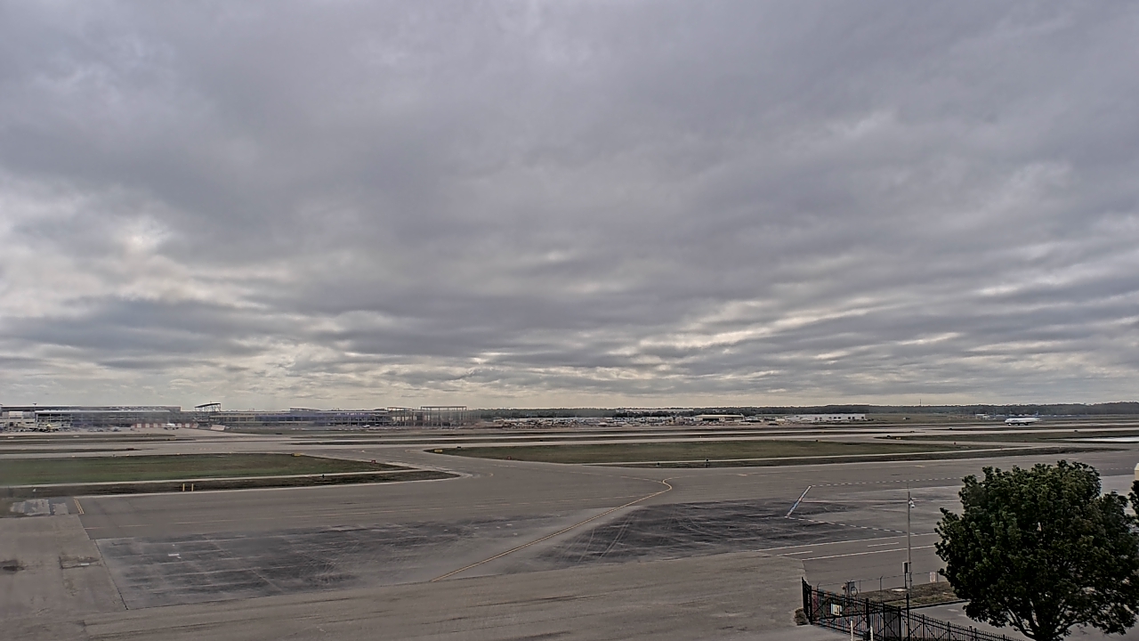 Thumbnail for current weather camera view from PrivateSky (R) Aviation Services Inc. in Fort Myers, Florida