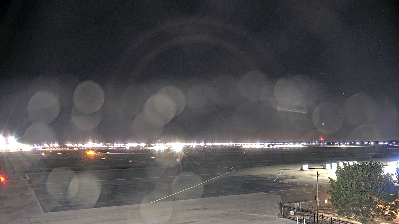 Thumbnail for current weather camera view from PrivateSky (R) Aviation Services Inc. in Fort Myers, Florida