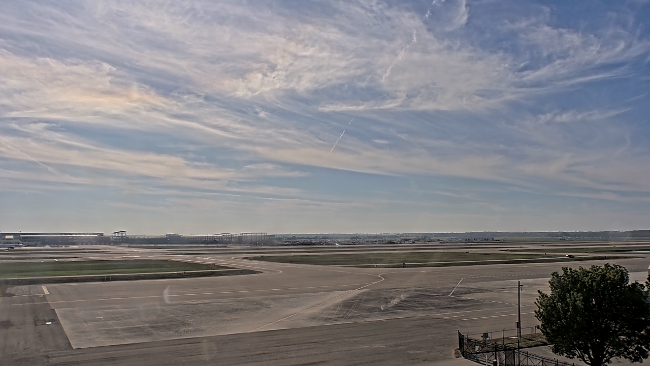 Thumbnail for current weather camera view from PrivateSky (R) Aviation Services Inc. in Fort Myers, Florida