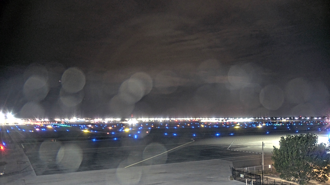 Thumbnail for current weather camera view from PrivateSky (R) Aviation Services Inc. in Fort Myers, Florida