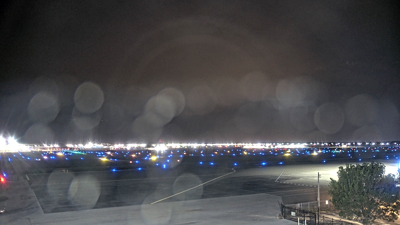 Thumbnail for current weather camera view from PrivateSky (R) Aviation Services Inc. in Fort Myers, Florida