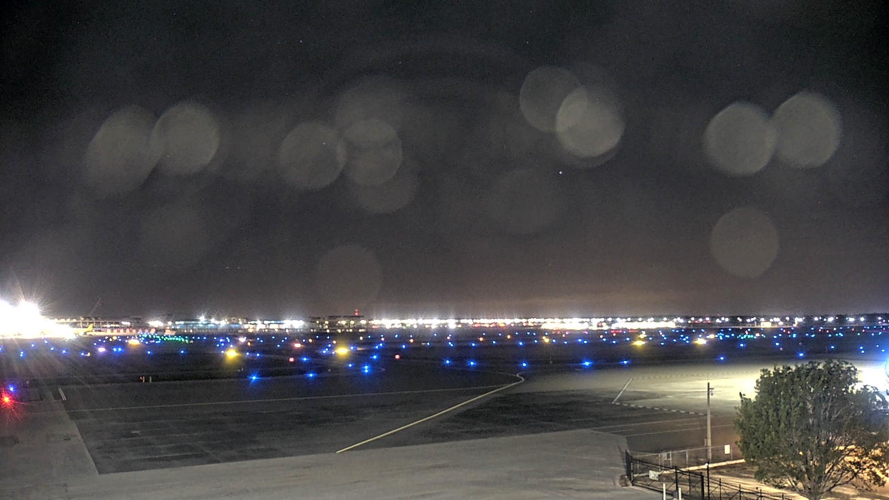 Thumbnail for current weather camera view from PrivateSky (R) Aviation Services Inc. in Fort Myers, Florida