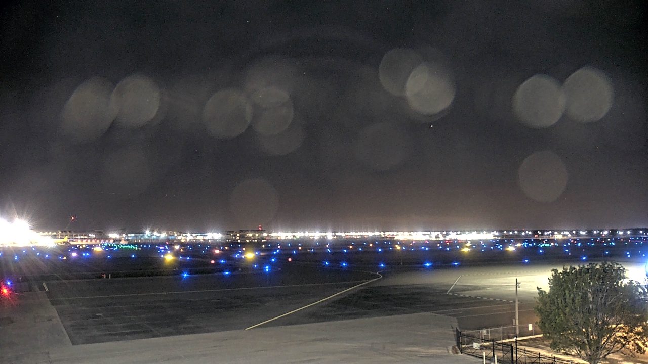 Thumbnail for current weather camera view from PrivateSky (R) Aviation Services Inc. in Fort Myers, Florida