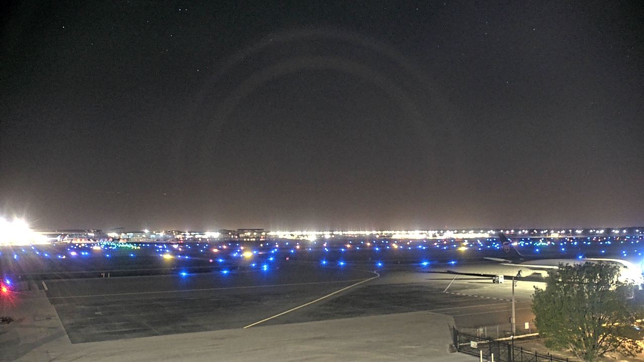 Thumbnail for current weather camera view from PrivateSky (R) Aviation Services Inc. in Fort Myers, Florida