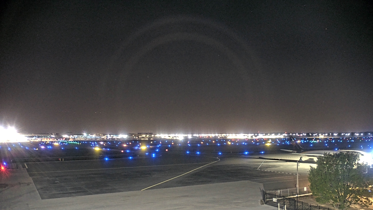 Thumbnail for current weather camera view from PrivateSky (R) Aviation Services Inc. in Fort Myers, Florida