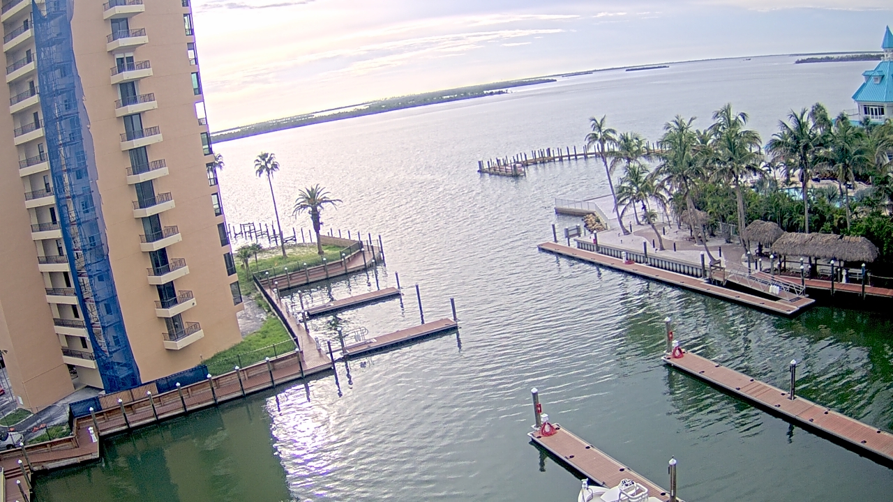 Thumbnail for current weather camera view from Sanibel Harbour Yacht Club in Punta Rassa, Florida