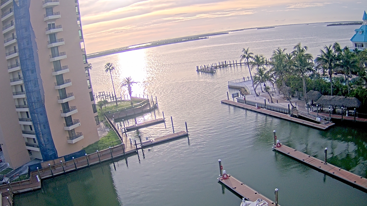 Thumbnail for current weather camera view from Sanibel Harbour Yacht Club in Punta Rassa, Florida