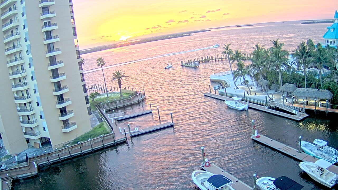 Thumbnail for current weather camera view from Sanibel Harbour Yacht Club in Punta Rassa, Florida