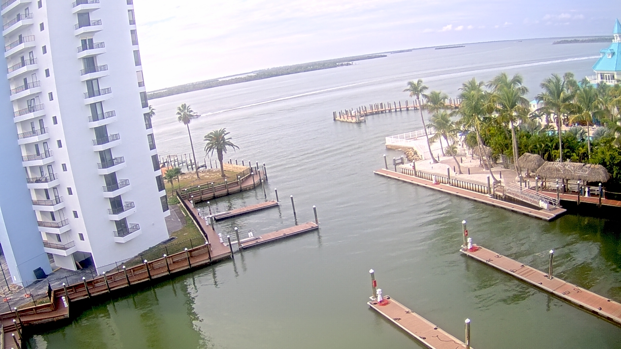 Thumbnail for current weather camera view from Sanibel Harbour Yacht Club in Punta Rassa, Florida