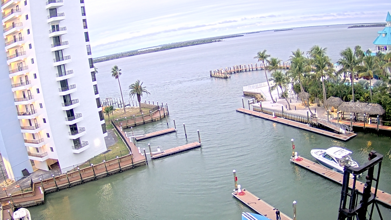 Thumbnail for current weather camera view from Sanibel Harbour Yacht Club in Punta Rassa, Florida