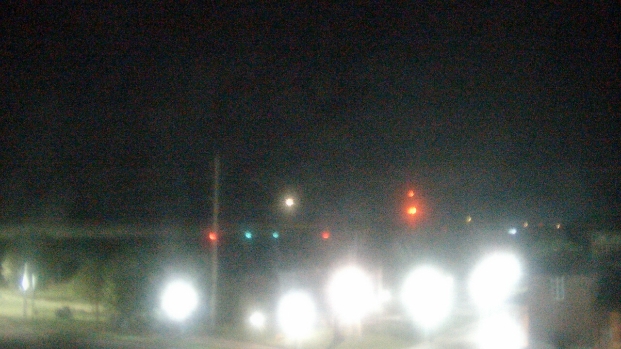 Thumbnail for current weather camera view from Miss Lauras in Fort Smith, Arkansas