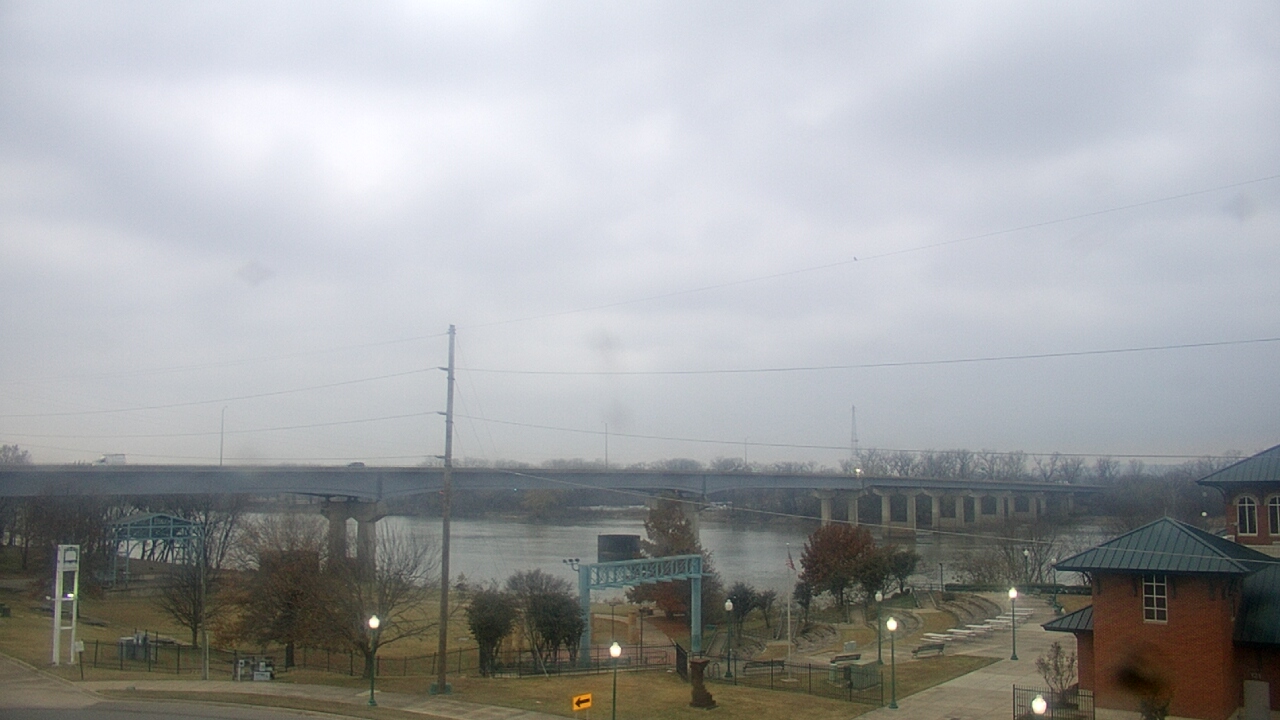 Thumbnail for current weather camera view from Miss Lauras in Fort Smith, Arkansas
