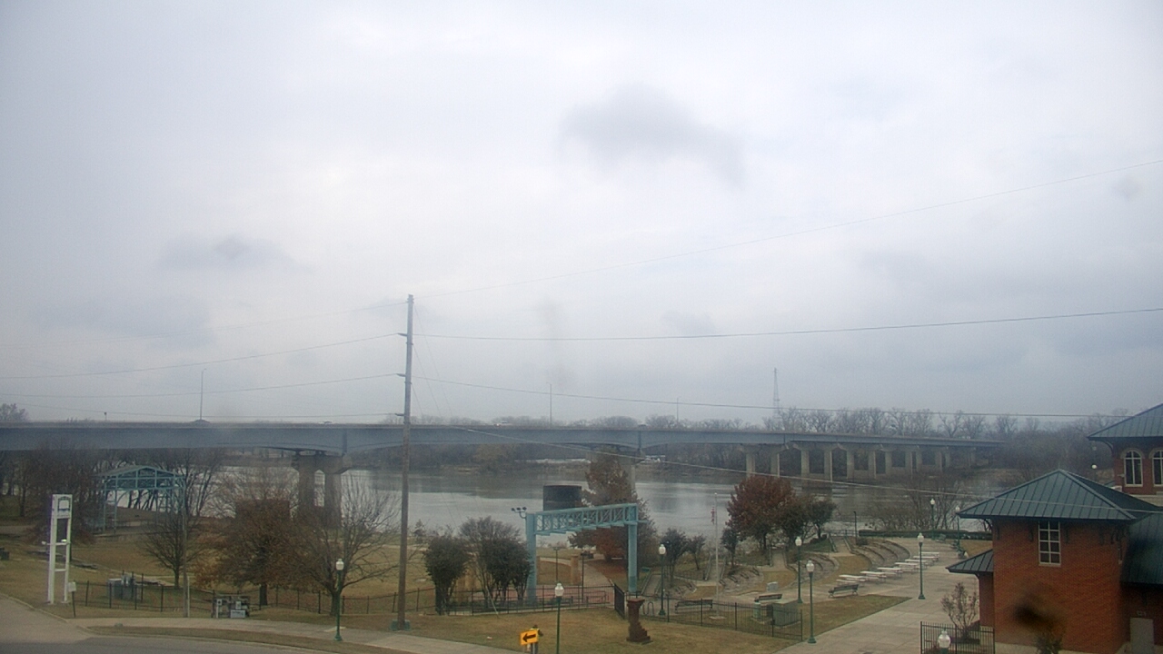 Thumbnail for current weather camera view from Miss Lauras in Fort Smith, Arkansas