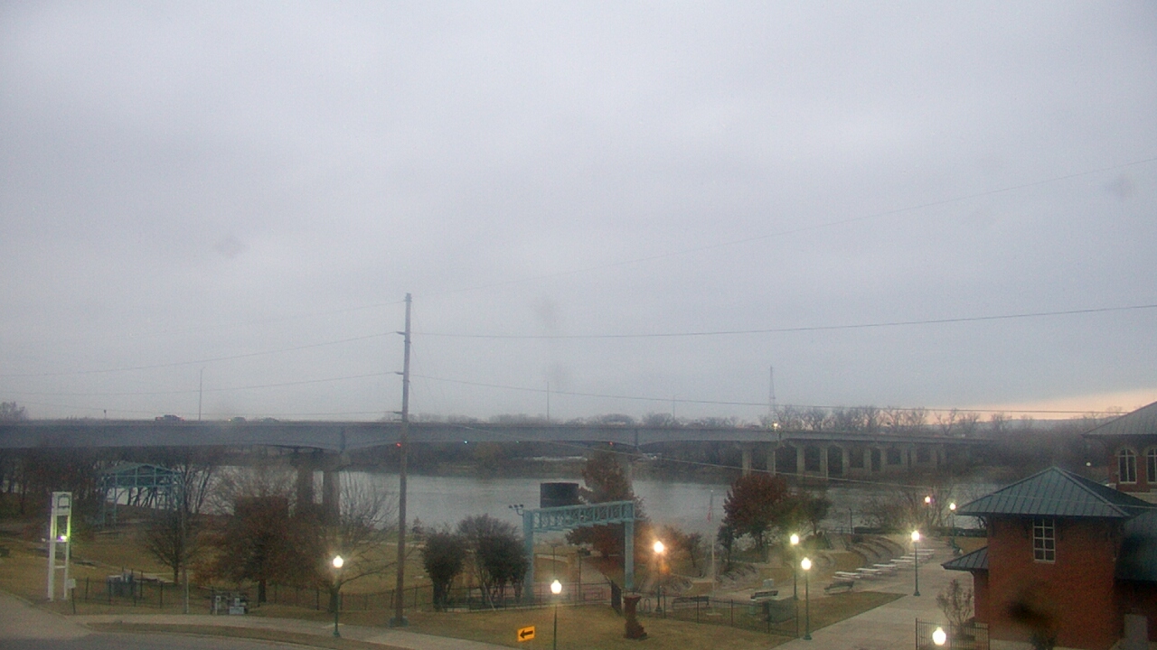 Thumbnail for current weather camera view from Miss Lauras in Fort Smith, Arkansas