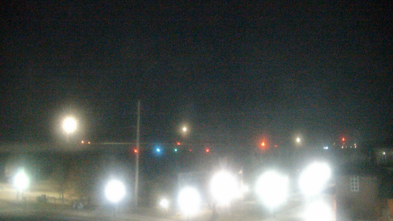 Thumbnail for current weather camera view from Miss Lauras in Fort Smith, Arkansas