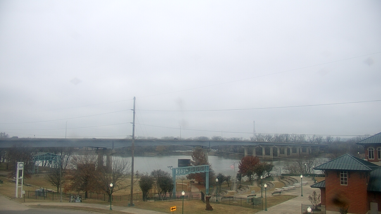 Thumbnail for current weather camera view from Miss Lauras in Fort Smith, Arkansas