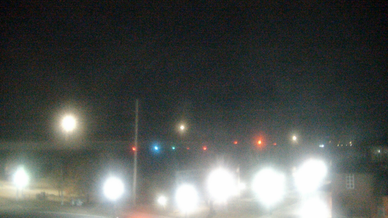 Thumbnail for current weather camera view from Miss Lauras in Fort Smith, Arkansas