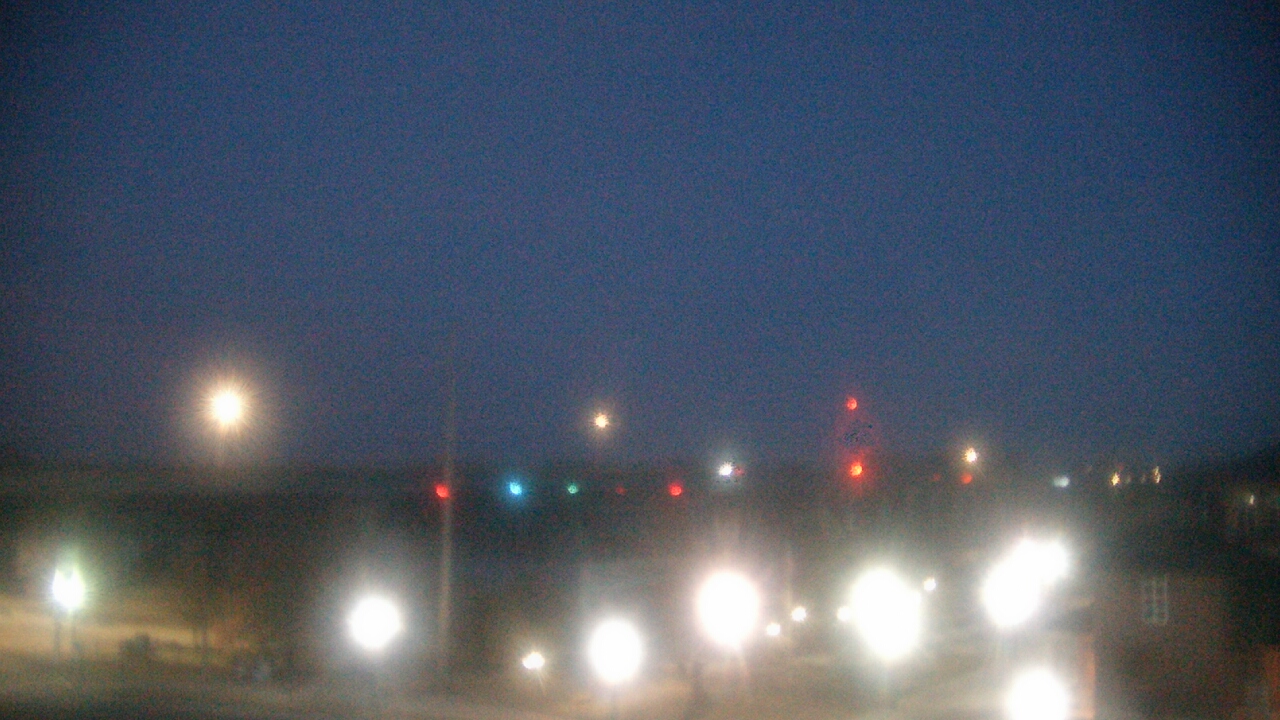 Thumbnail for current weather camera view from Miss Lauras in Fort Smith, Arkansas