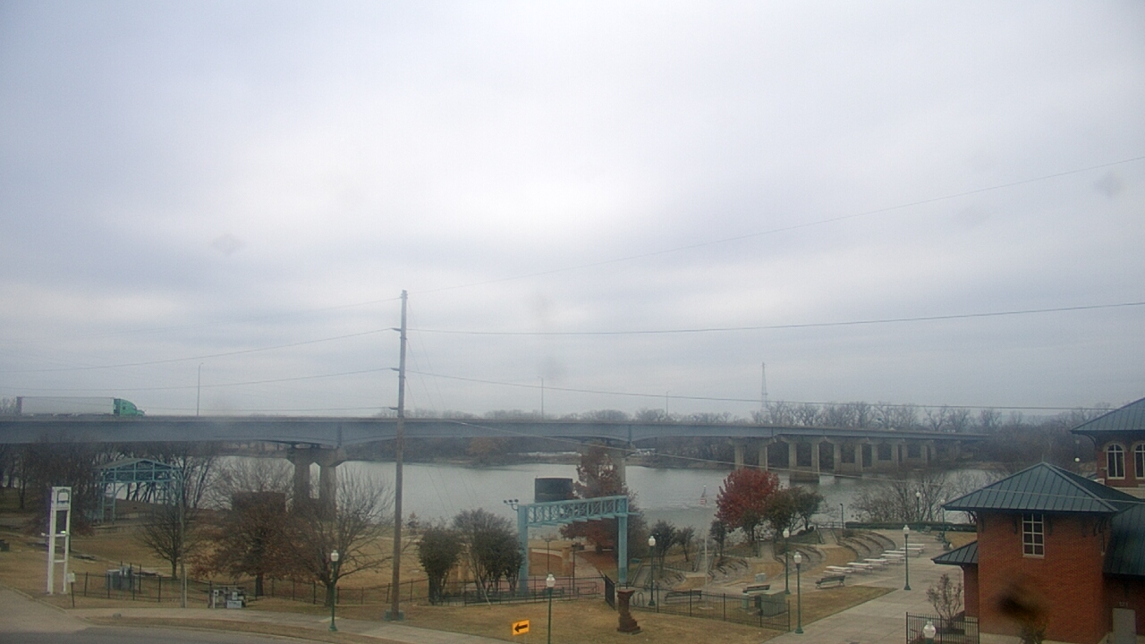 Thumbnail for current weather camera view from Miss Lauras in Fort Smith, Arkansas