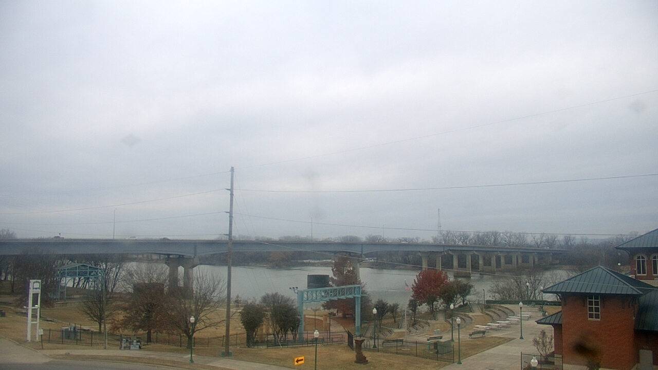 Thumbnail for current weather camera view from Miss Lauras in Fort Smith, Arkansas