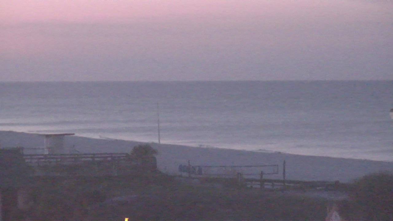 Thumbnail for current weather camera view from The Gulfarium in Fort Walton Beach, Florida