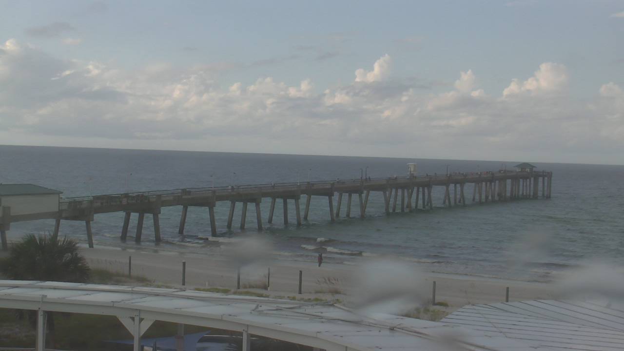 Thumbnail for current weather camera view from The Gulfarium in Fort Walton Beach, Florida