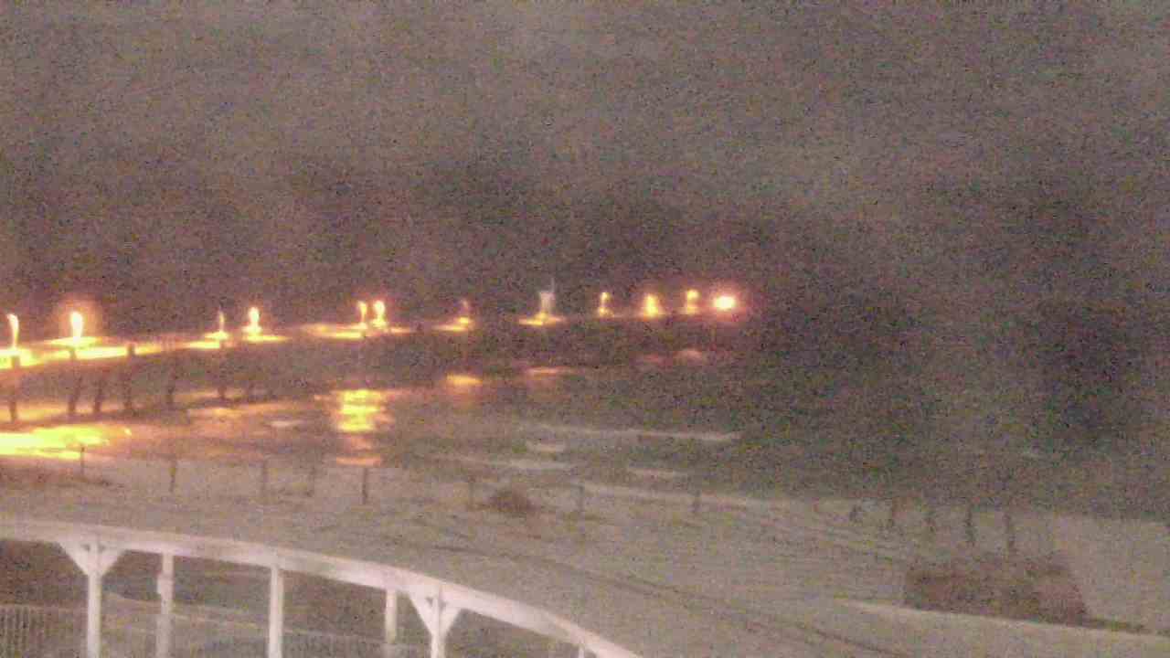 Thumbnail for current weather camera view from The Gulfarium in Fort Walton Beach, Florida