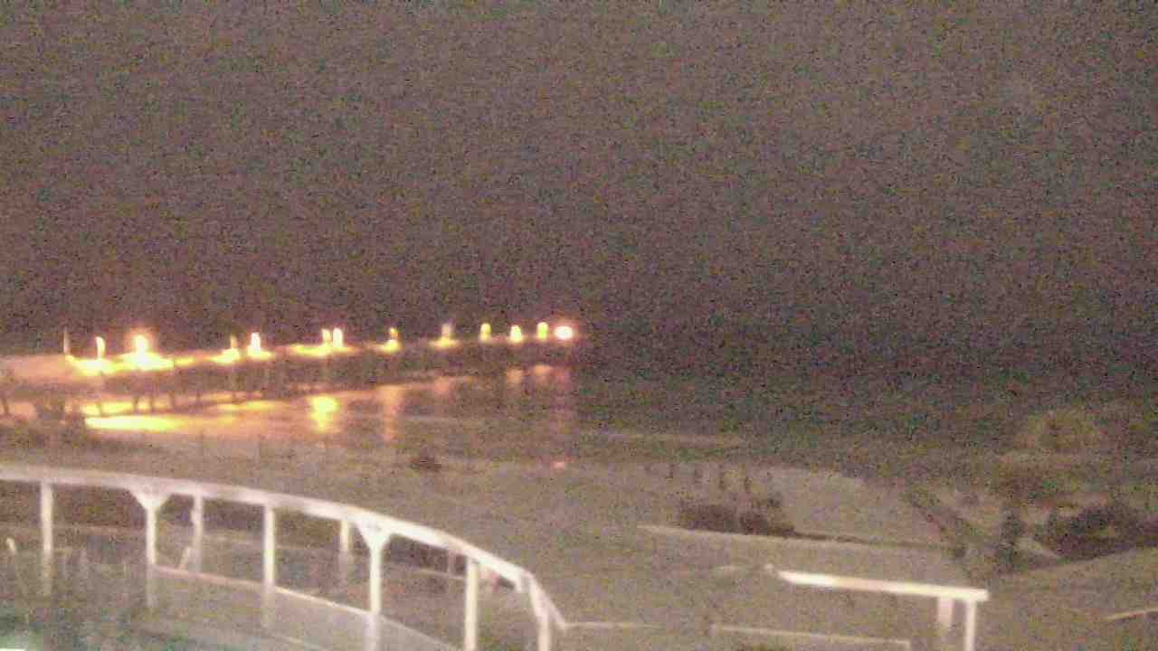 Thumbnail for current weather camera view from The Gulfarium in Fort Walton Beach, Florida