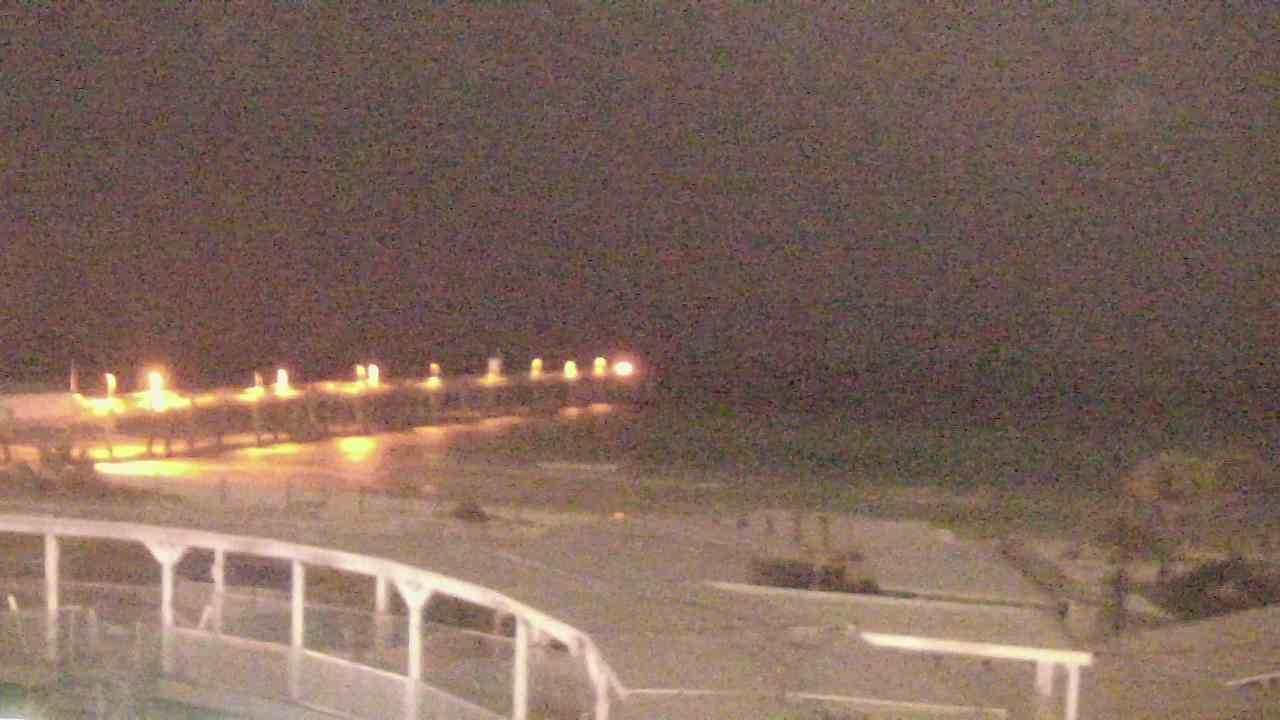 Thumbnail for current weather camera view from The Gulfarium in Fort Walton Beach, Florida