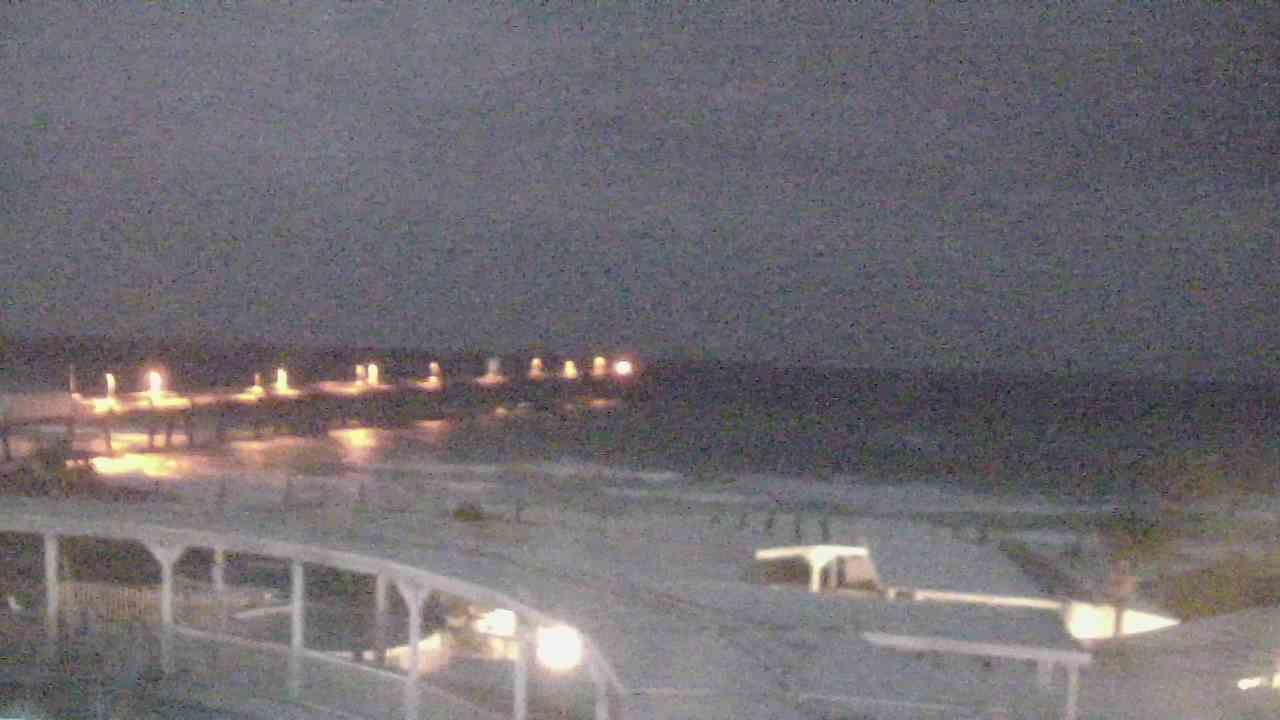 Thumbnail for current weather camera view from The Gulfarium in Fort Walton Beach, Florida