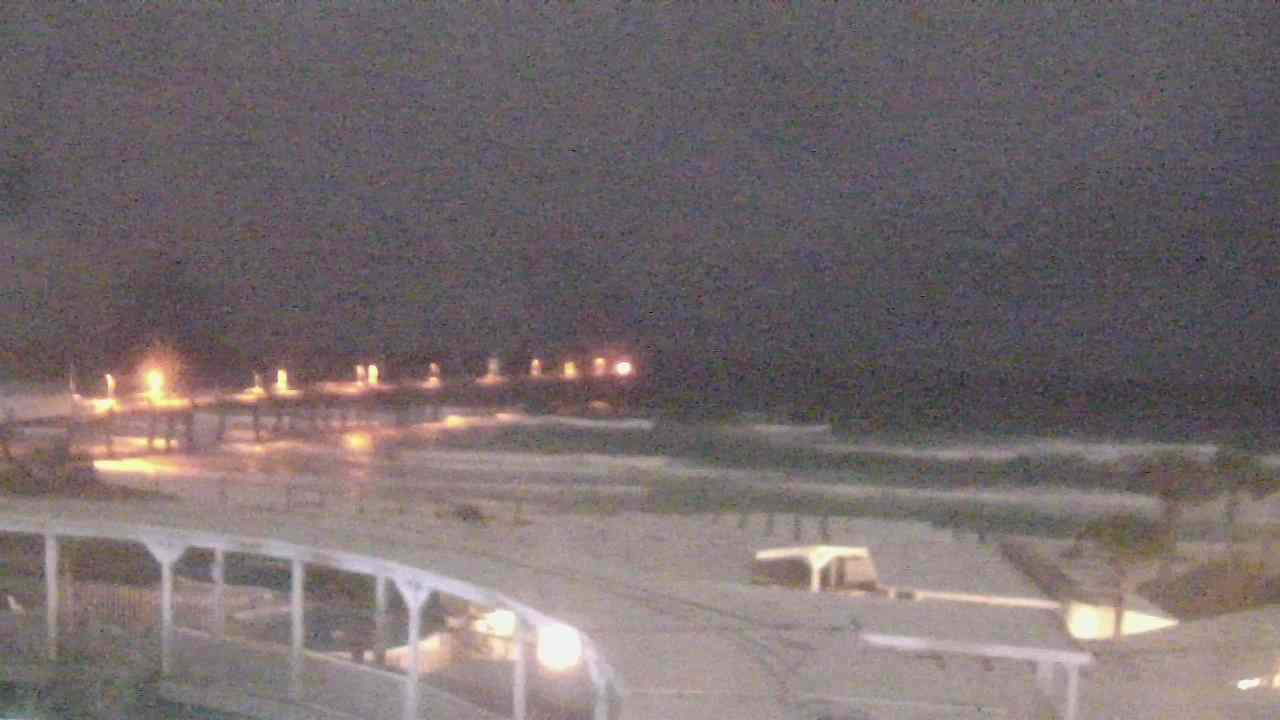 Thumbnail for current weather camera view from The Gulfarium in Fort Walton Beach, Florida