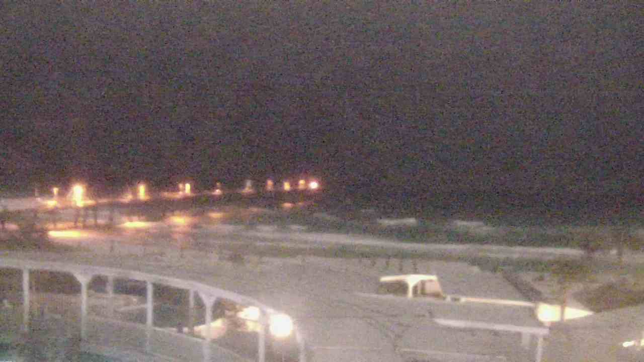 Thumbnail for current weather camera view from The Gulfarium in Fort Walton Beach, Florida