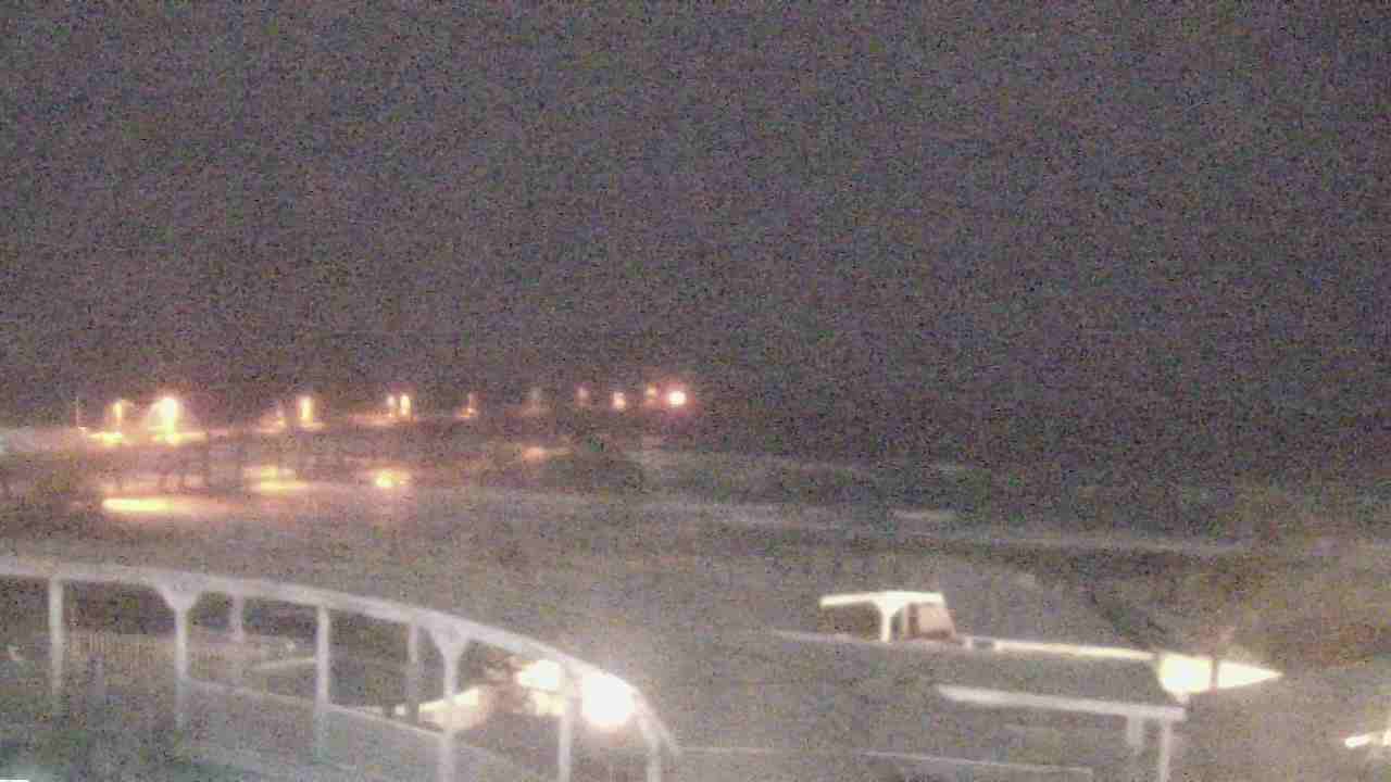 Thumbnail for current weather camera view from The Gulfarium in Fort Walton Beach, Florida