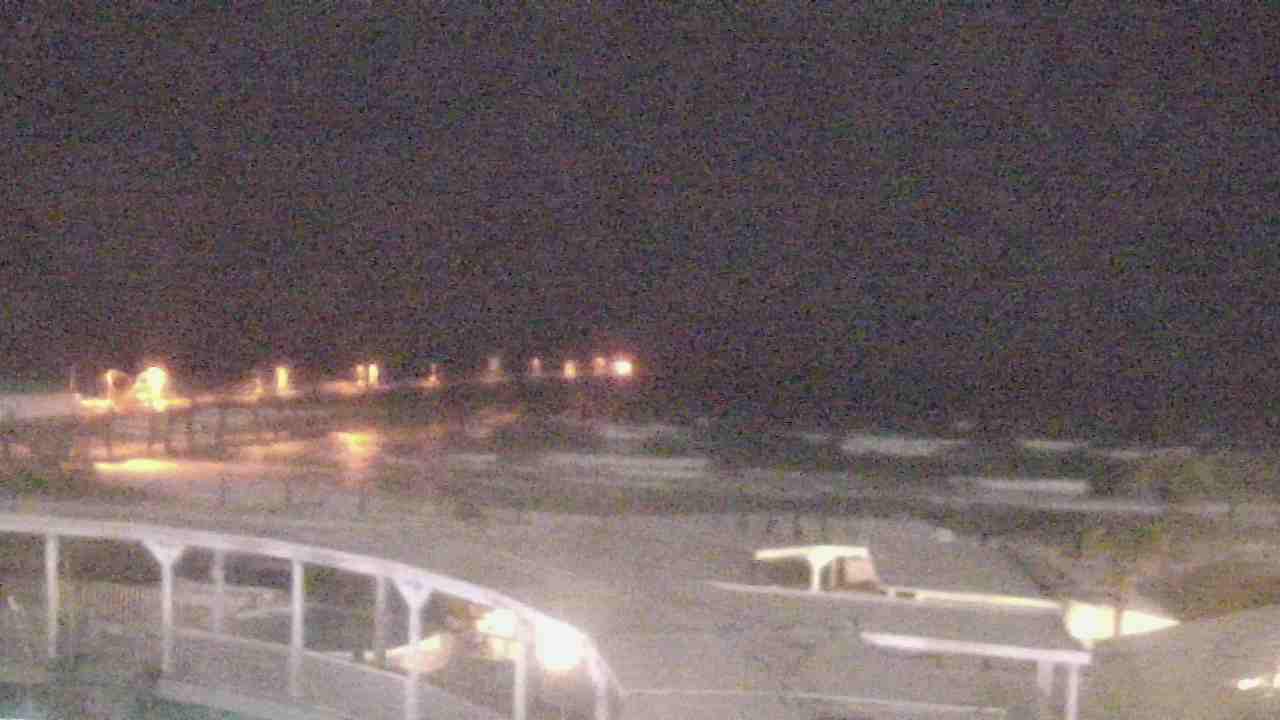 Thumbnail for current weather camera view from The Gulfarium in Fort Walton Beach, Florida