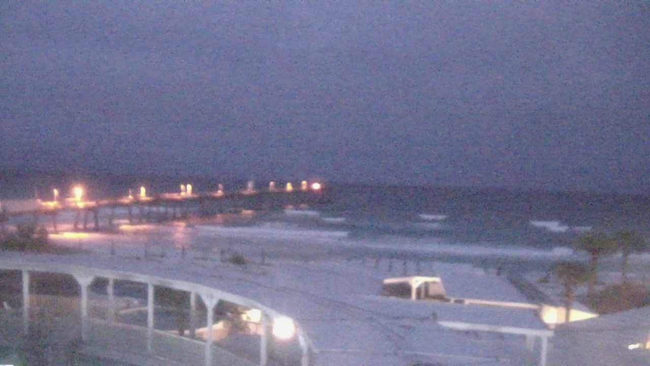 Thumbnail for current weather camera view from The Gulfarium in Fort Walton Beach, Florida