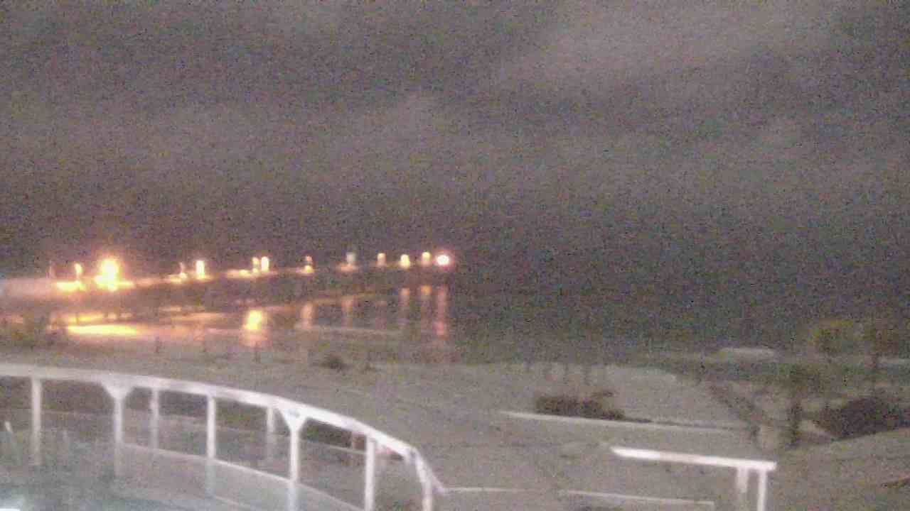 Thumbnail for current weather camera view from The Gulfarium in Fort Walton Beach, Florida