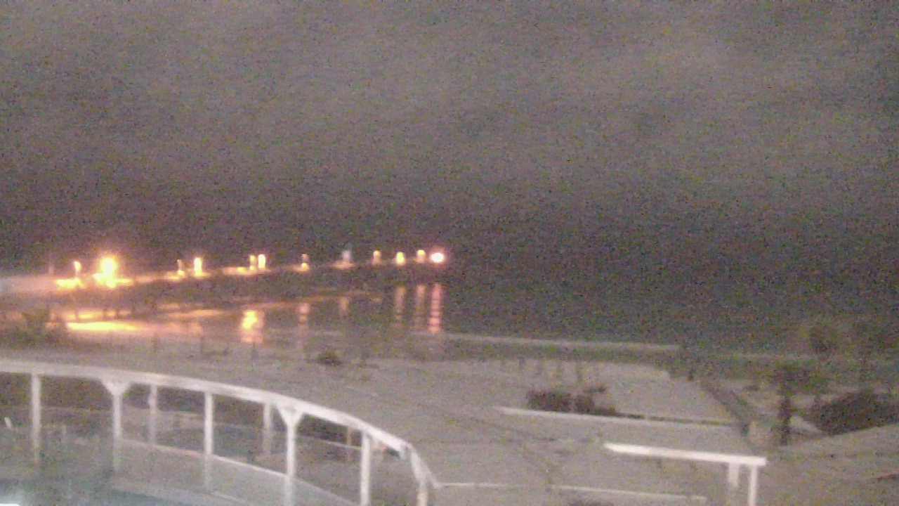 Thumbnail for current weather camera view from The Gulfarium in Fort Walton Beach, Florida