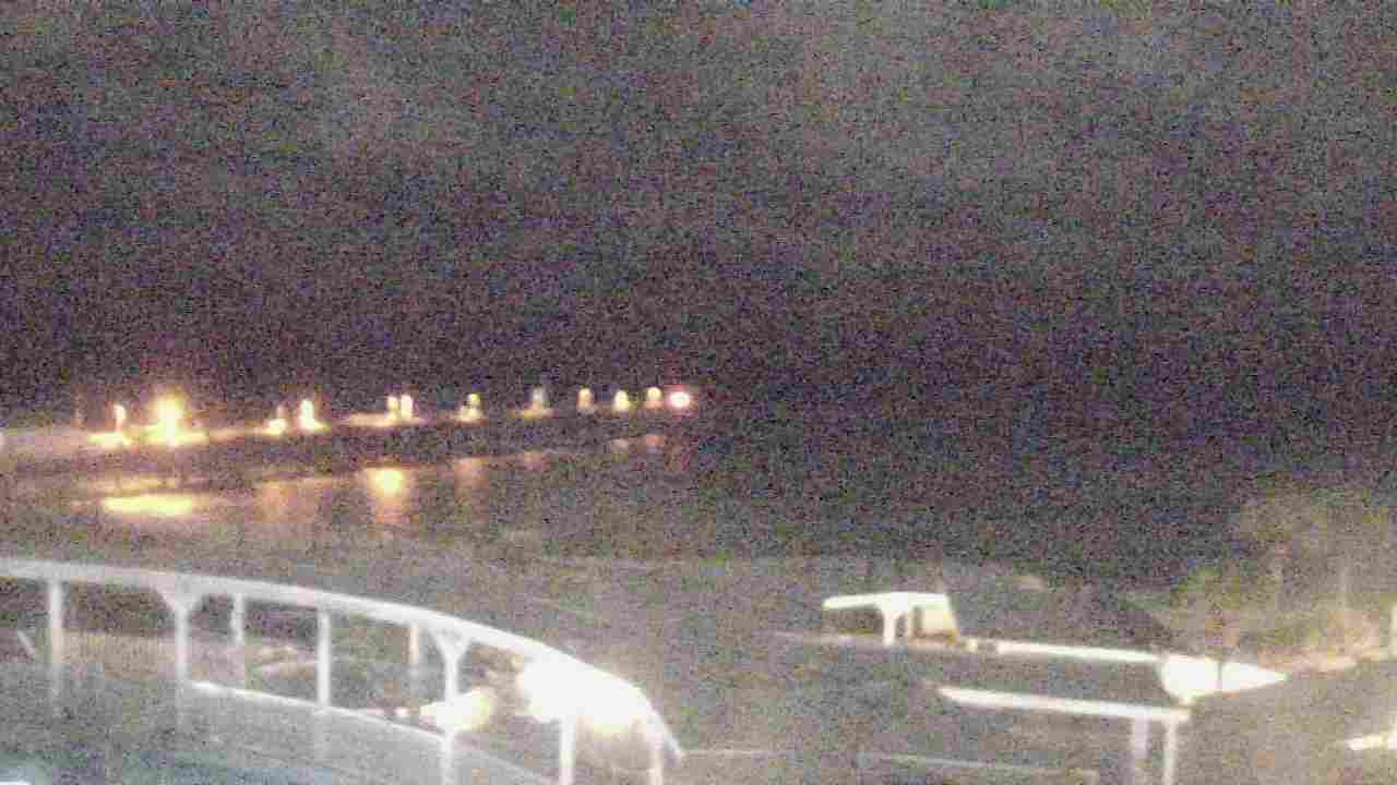 Thumbnail for current weather camera view from The Gulfarium in Fort Walton Beach, Florida