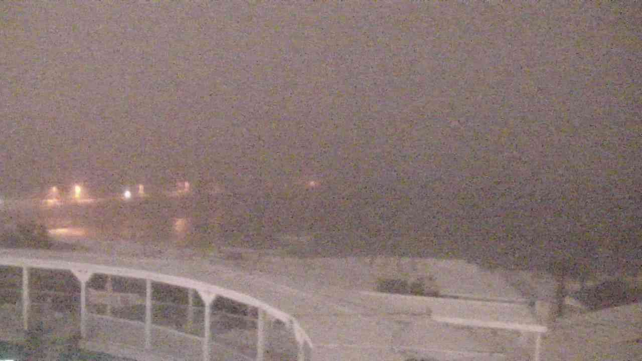 Thumbnail for current weather camera view from The Gulfarium in Fort Walton Beach, Florida