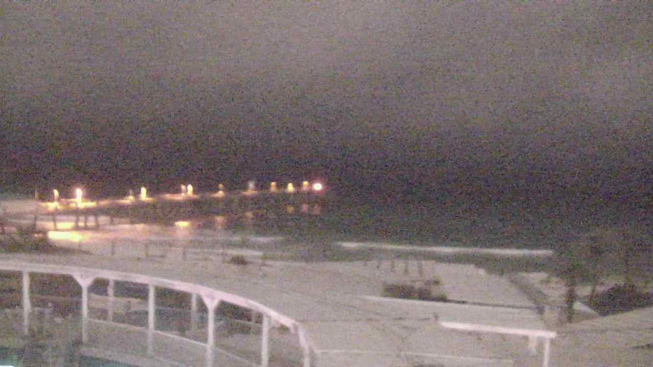 Thumbnail for current weather camera view from The Gulfarium in Fort Walton Beach, Florida