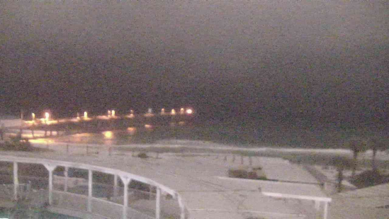 Thumbnail for current weather camera view from The Gulfarium in Fort Walton Beach, Florida