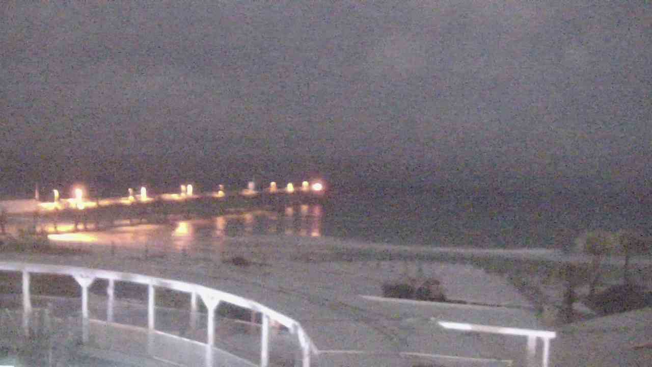 Thumbnail for current weather camera view from The Gulfarium in Fort Walton Beach, Florida