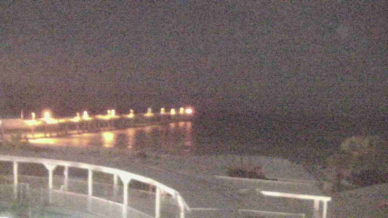 Thumbnail for current weather camera view from The Gulfarium in Fort Walton Beach, Florida