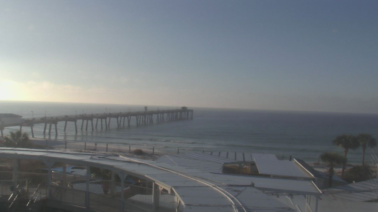 Thumbnail for current weather camera view from The Gulfarium in Fort Walton Beach, Florida