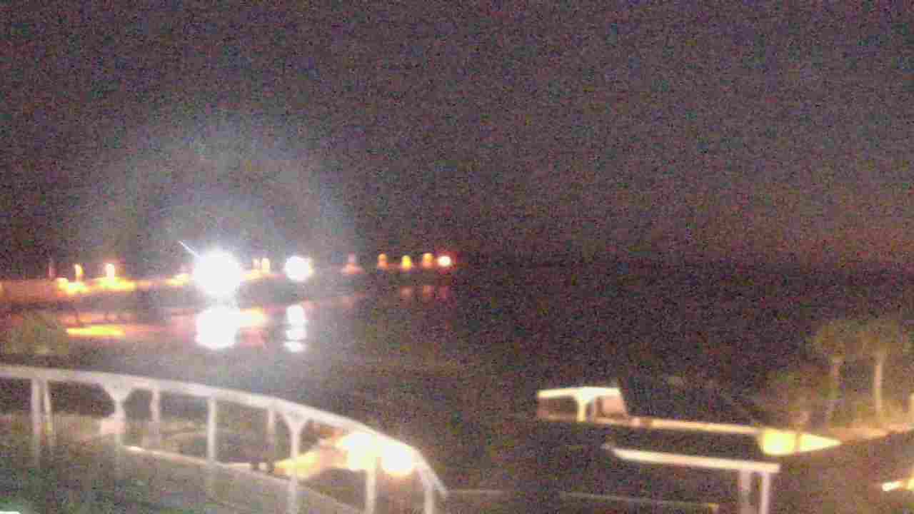 Thumbnail for current weather camera view from The Gulfarium in Fort Walton Beach, Florida