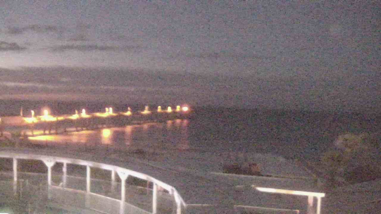 Thumbnail for current weather camera view from The Gulfarium in Fort Walton Beach, Florida