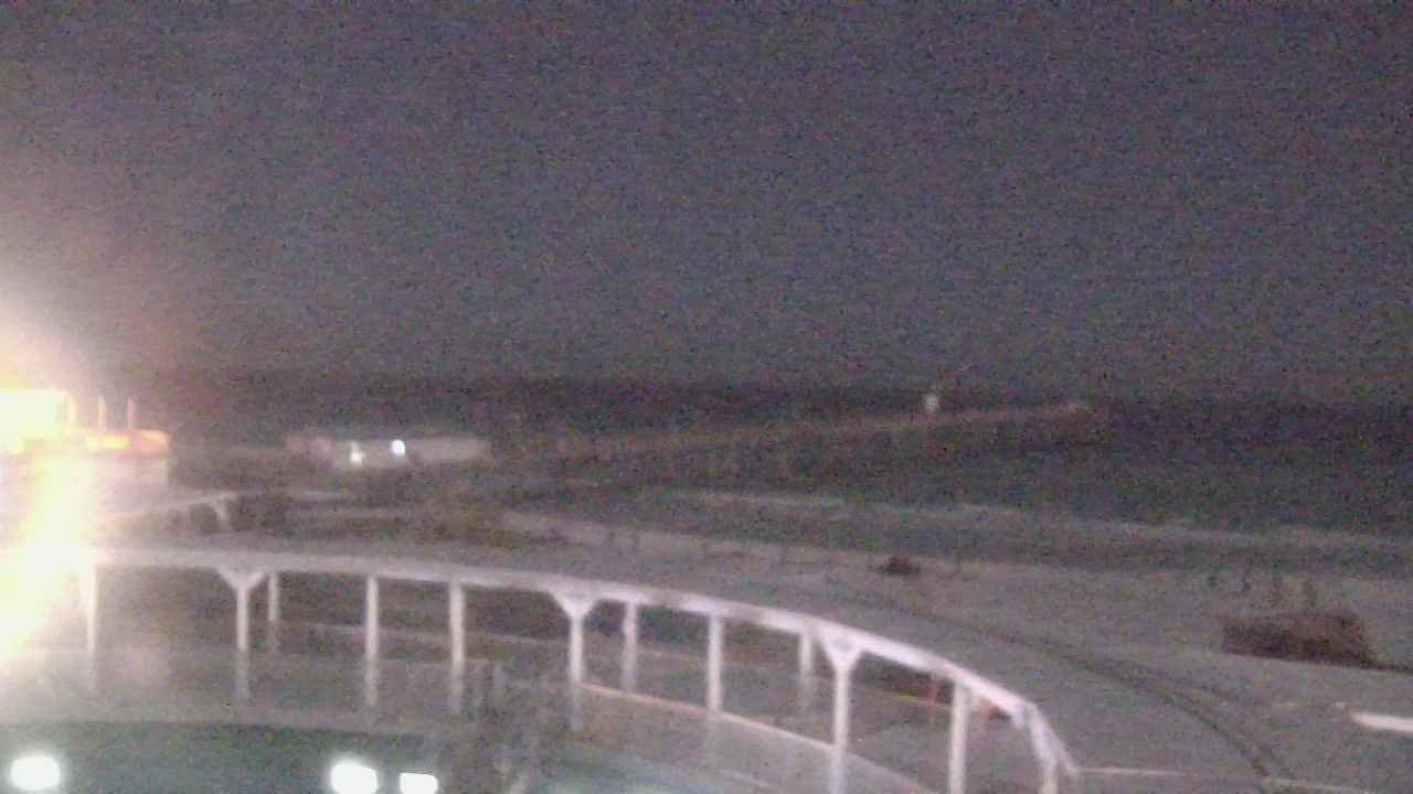 Thumbnail for current weather camera view from The Gulfarium in Fort Walton Beach, Florida