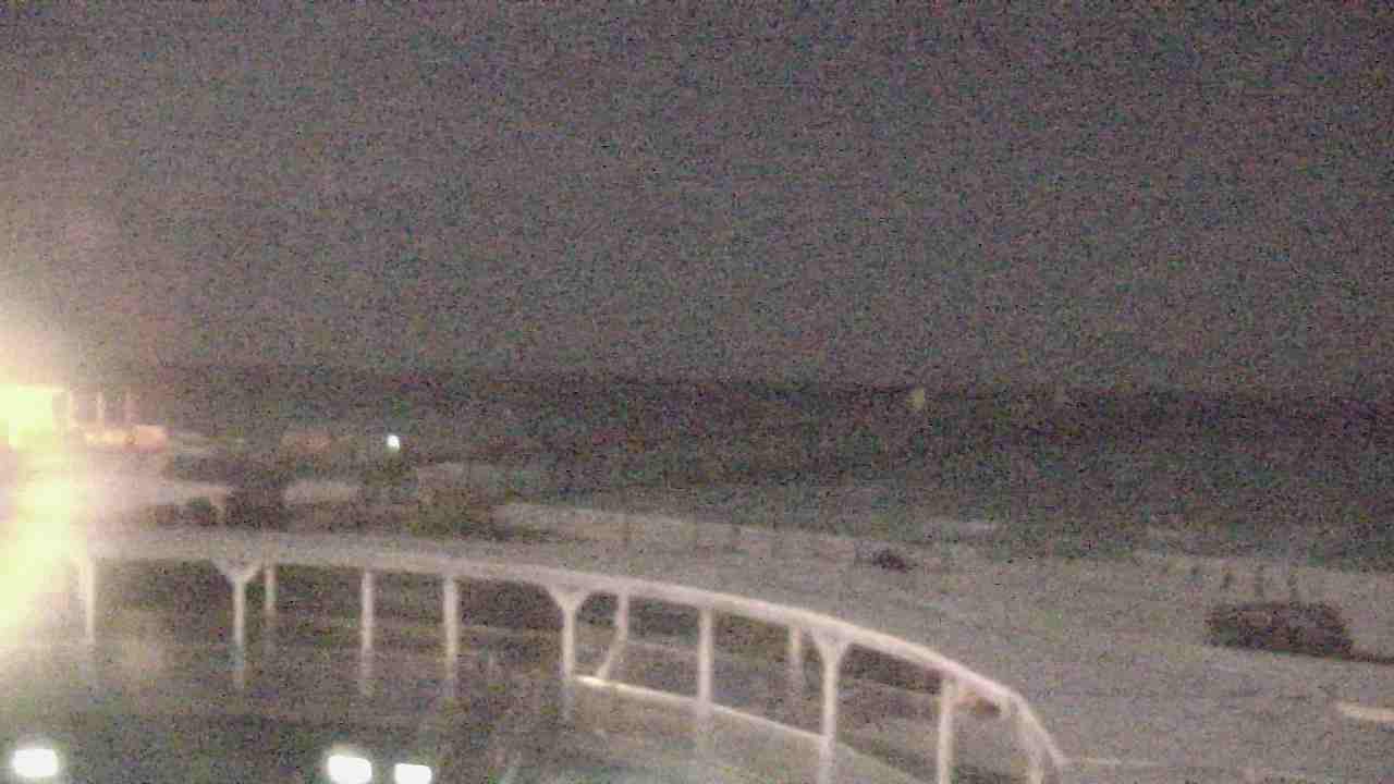 Thumbnail for current weather camera view from The Gulfarium in Fort Walton Beach, Florida
